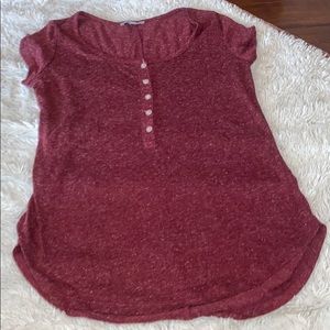 High low burgundy Henley top button up medium